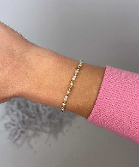 Timeless Pearl Bracelet